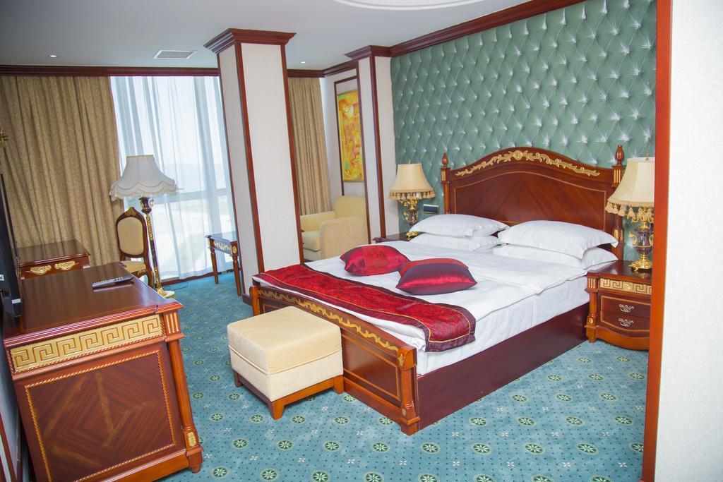 Golden Coast Hotel Baku Exterior photo